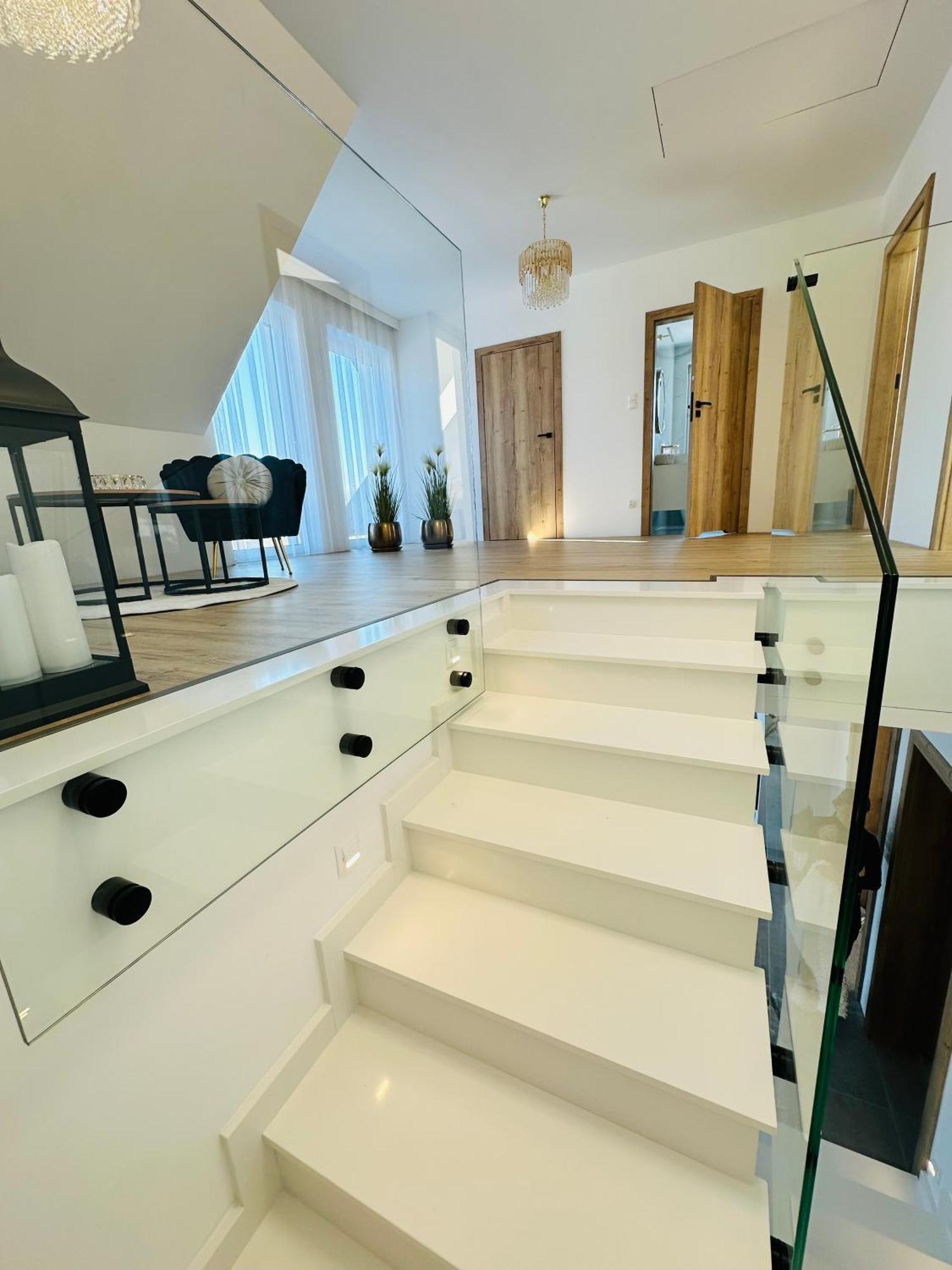 Apartament Krynica-Zdroj - Powroznik - Dom Na Wzgorzu - House On The Hill 穆希纳 外观 照片